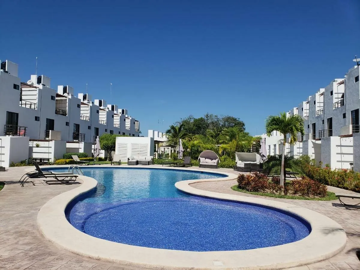 Villa Ana Lucia. Playa del Carmen Holiday home